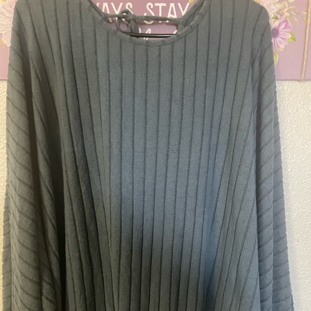 NWT Shein Curve Blue Sweater 7x (28/30)